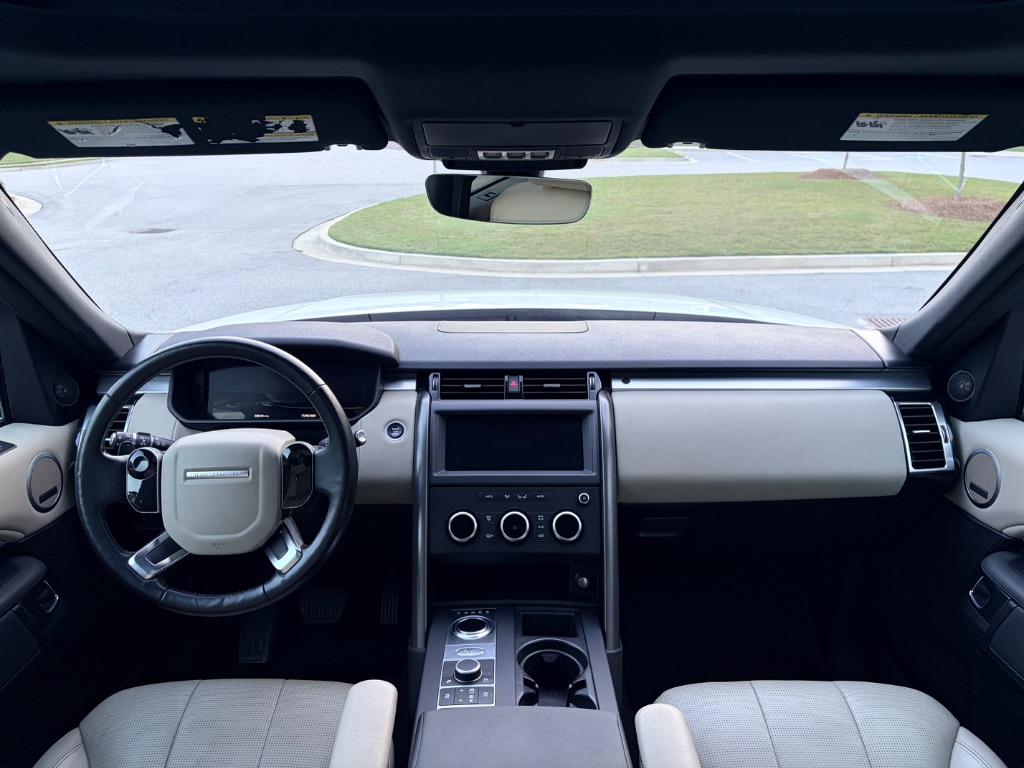 2020 Land Rover Discovery Landmark Edition - Photo 12