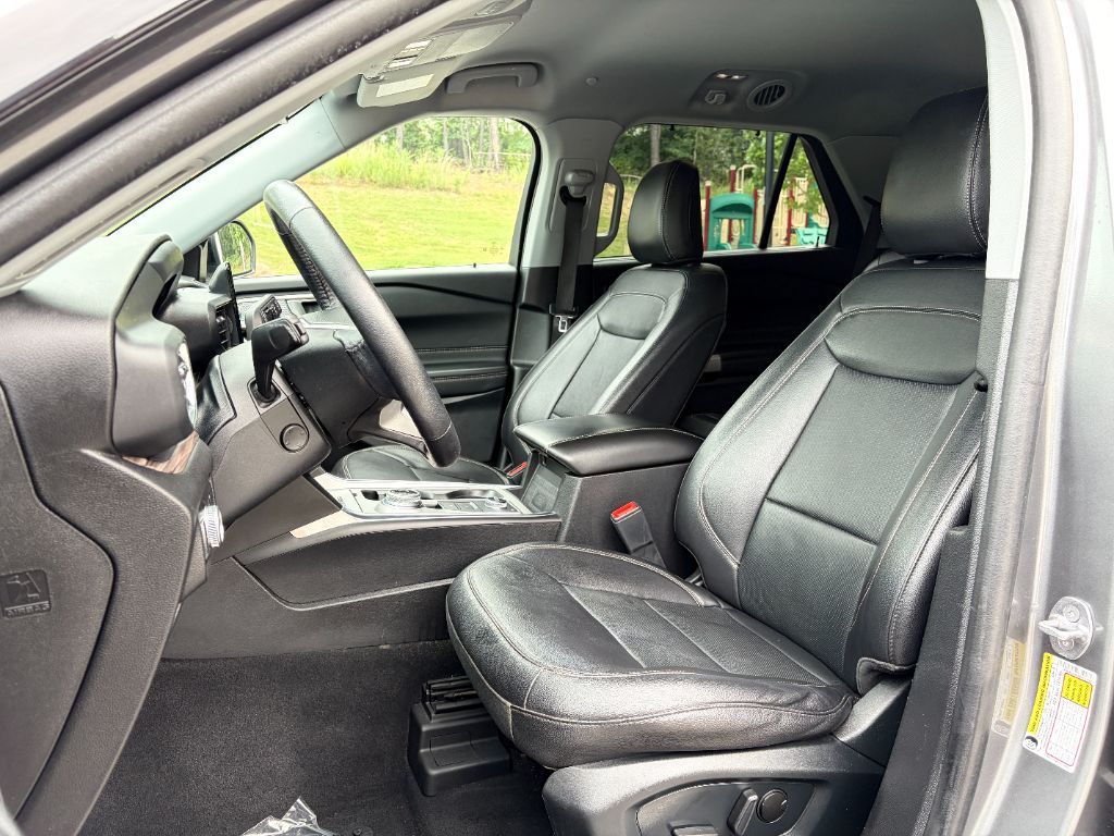 2023 Ford Explorer Limited - Photo 7